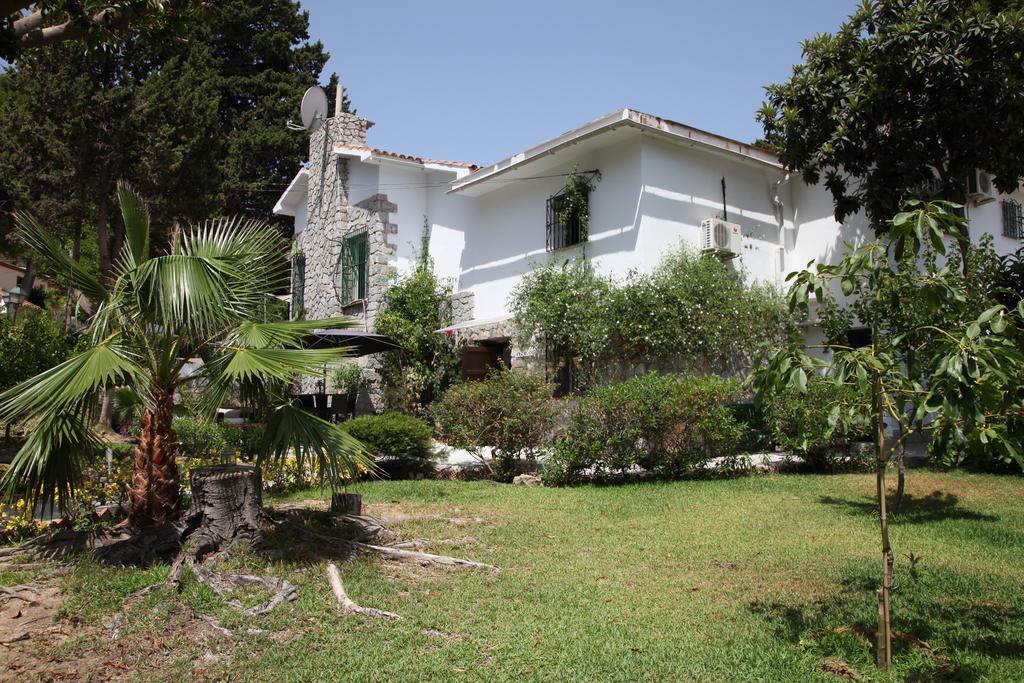 Hostal Boutique Los Geranios Del Pinar Torremolinos Exterior photo